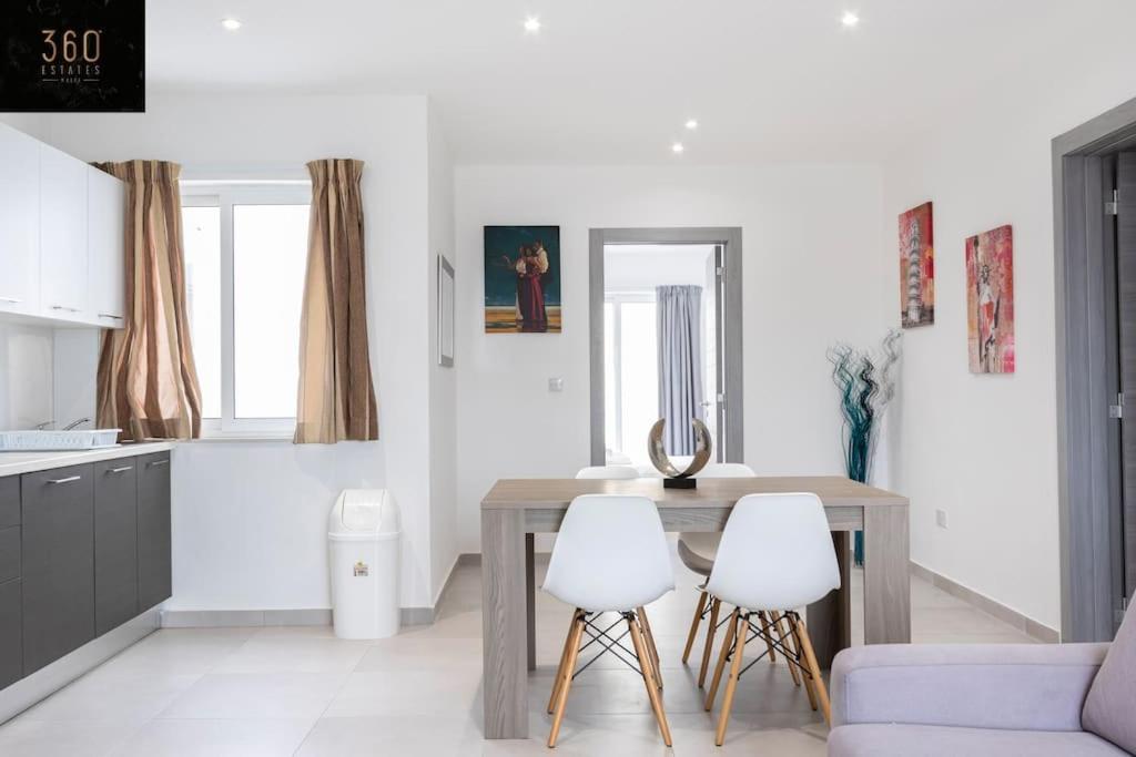Pietà Spacious, Beautiful Central Penthouse With Bbq By 360 Estates מראה חיצוני תמונה